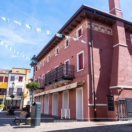 Duplex Decimo In Centro Storico Διαμέρισμα Καόρλε