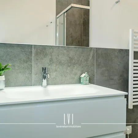 Duplex Decimo In Centro Storico Διαμέρισμα *
